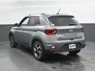 Hyundai VENUE 2023 SEL 4dr Crossover