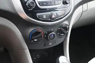 Hyundai ACCENT 2014 SE 4dr Hatchback