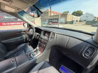 Infiniti EX35 2011