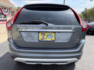 2017 Volvo XC60