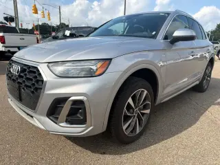 Audi Q5 2024 AWD quattro variante S línea Premium Plus 45 TFSI SUV de 4 puertas