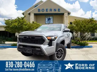 Toyota Tacoma 2024 4x4 SR5 4dr Double Cab 5.0 ft SB