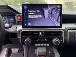 Toyota Tacoma 2024 4x4 SR5 4dr Double Cab 5.0 ft SB
