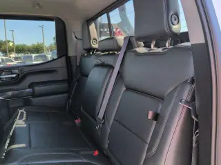 Chevrolet Silverado 1500 2020 4x4 LT 4 puertas Crew Cab 5.8 FT SB