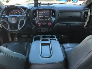 Chevrolet Silverado 1500 2020 4x4 LT 4 puertas Crew Cab 5.8 FT SB