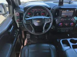 Chevrolet Silverado 1500 2020 4x4 LT 4 puertas Crew Cab 5.8 FT SB