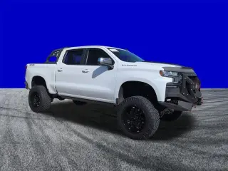 Chevrolet Silverado 1500 2020 4x4 LT 4 puertas Crew Cab 5.8 FT SB