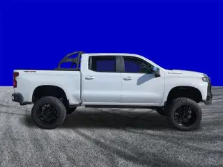 Chevrolet Silverado 1500 2020 4x4 LT 4 puertas Crew Cab 5.8 FT SB