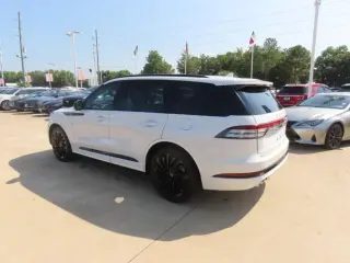 Lincoln Aviator 2023 Reserve 4dr SUV