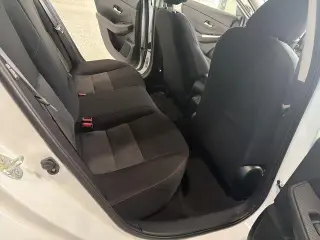 Nissan Sentra 2025 SR 4dr Sedán