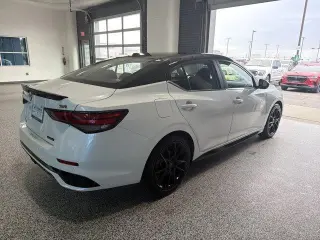 Nissan Sentra 2025 SR 4dr Sedán