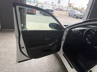 Nissan Sentra 2025 SR 4dr Sedán
