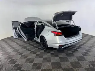 Nissan Altima 2020