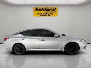 Nissan Altima 2020