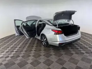 Nissan Altima 2021