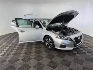 Nissan Altima 2021