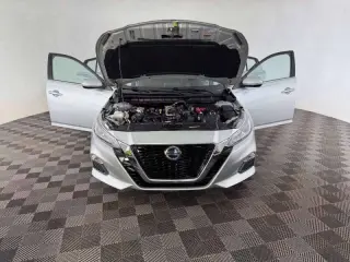 Nissan Altima 2021