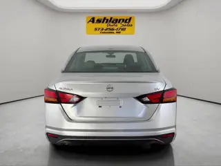 Nissan Altima 2021