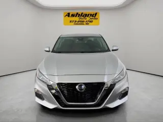 Nissan Altima 2021