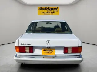 Clase 300 de Mercedes-Benz 1990