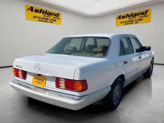Clase 300 de Mercedes-Benz 1990