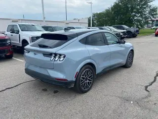 Ford Mustang Mach-E 2025 AWD Premium 4dr SUV