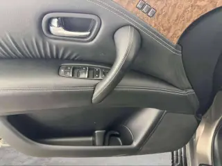 Infiniti QX80 2017
