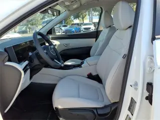 Hyundai TUCSON 2026 SE 4 SUV