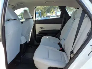 Hyundai TUCSON 2026 SE 4 SUV