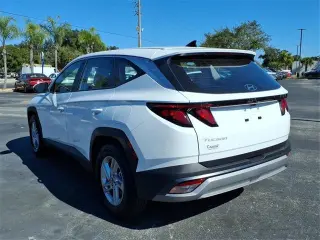 Hyundai TUCSON 2026 SE 4 SUV