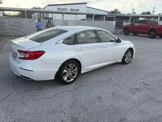 Honda Accord 2018 LX 4dr Sedán