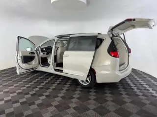 Chrysler Pacifica 2017