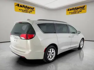 Chrysler Pacifica 2017
