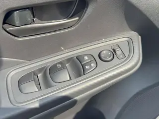 Nissan Versa 2025 S Sedán 4 puertas CVT