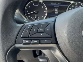 Nissan Sentra 2025 SV 4dr Sedán