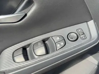 Nissan Sentra 2025 SV 4dr Sedán