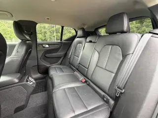 2023 Volvo XC40