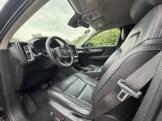 2023 Volvo XC40