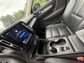 2023 Volvo XC40