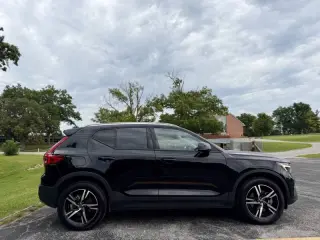 2023 Volvo XC40
