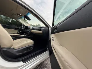 Toyota Avalon Hybrid 2021