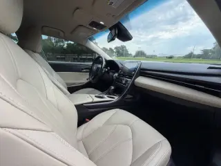 Toyota Avalon Hybrid 2021
