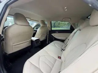 Toyota Avalon Hybrid 2021
