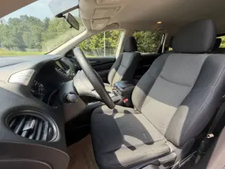 Nissan Pathfinder 2019