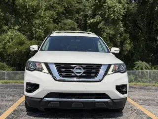 Nissan Pathfinder 2019