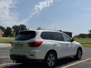 Nissan Pathfinder 2019