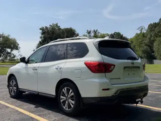 Nissan Pathfinder 2019