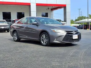 Toyota Camry 2017 SE 4dr Sedán
