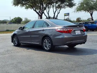 Toyota Camry 2017 SE 4dr Sedán