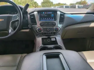 Chevrolet Suburban 2019 4x2 LT 4dr SUV